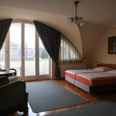 Barokk Antik Panzió_02